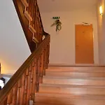 Zur Hallenburg Hotel