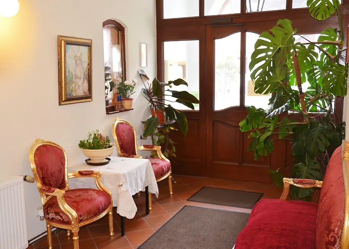 Otel Zur Hallenburg 3*