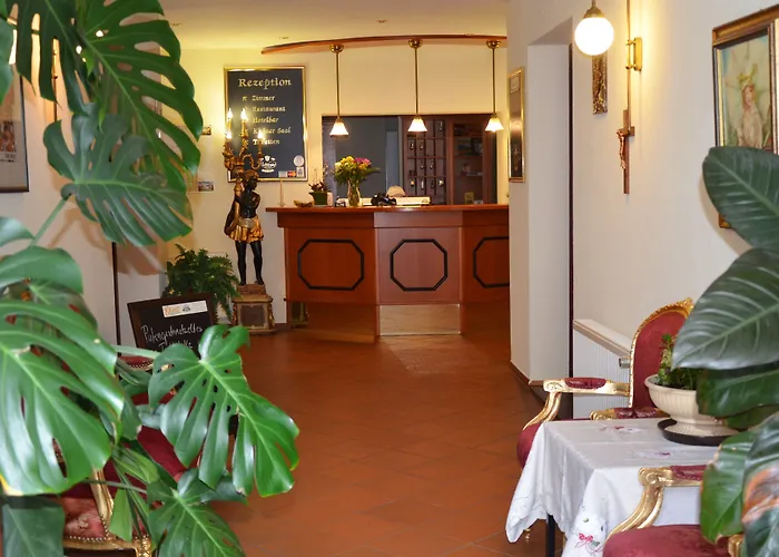 Zur Hallenburg Otel Kurort Steinbach-Hallenberg